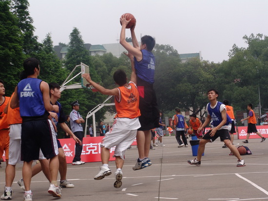 盟不仅